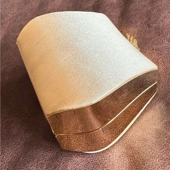 Vintage Jessica McClintock Gold Satin Clutch - Picture 6 of 10